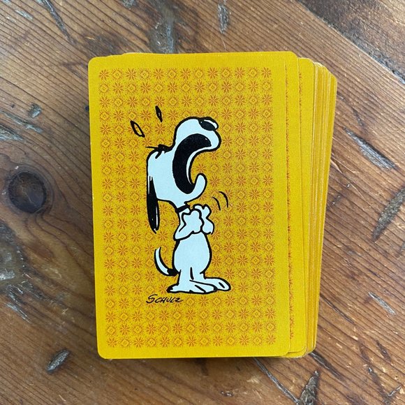 Vintage Collectible Peanuts Snoopy 1970s Playing Cards - Picture 4 of 9